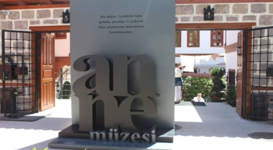 Zübeyde Hanım’ın renkli gözleri Anne Müzesi’nde - Resim: 4